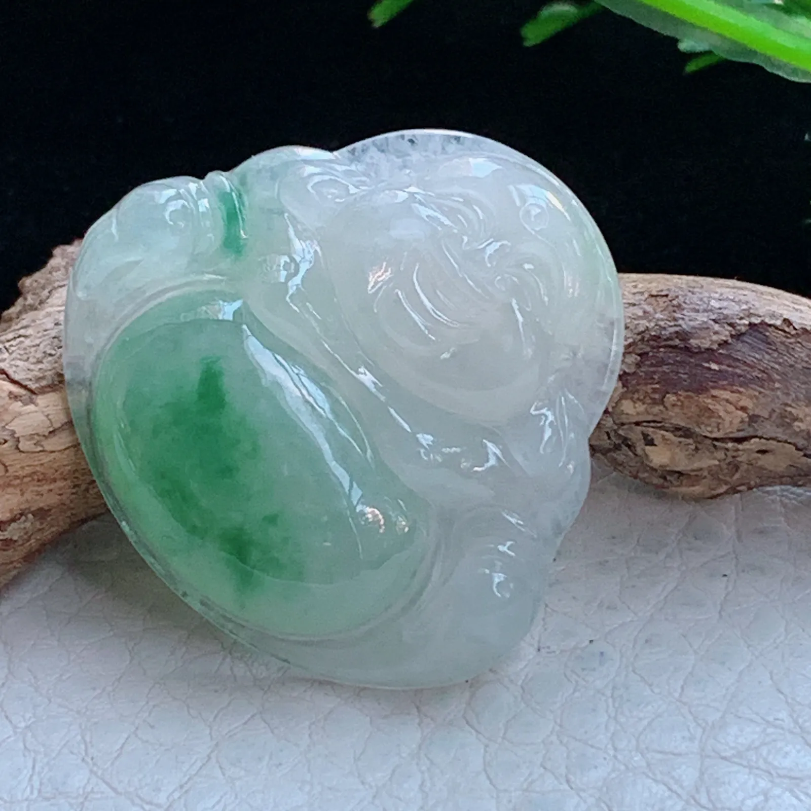 ajj实拍30.7*32.8*6缅甸翡翠a货冰飘绿花佛公 弥勒佛玉吊坠 玉挂件