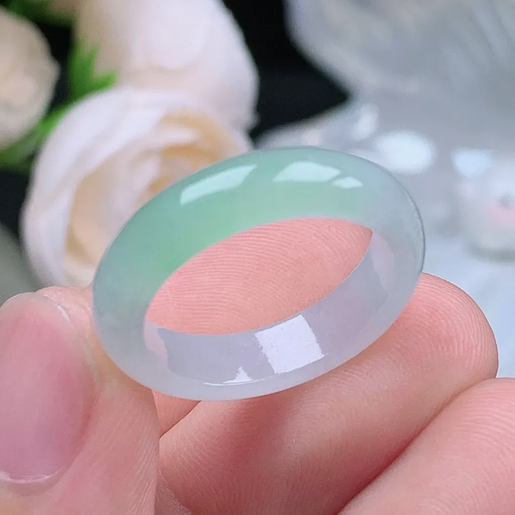 缅甸翡翠老坑种翡翠水润起胶飘绿戒指玉指环  水润通透 尺寸：18.1-5.3-3.1mm 17-18号圈口4S