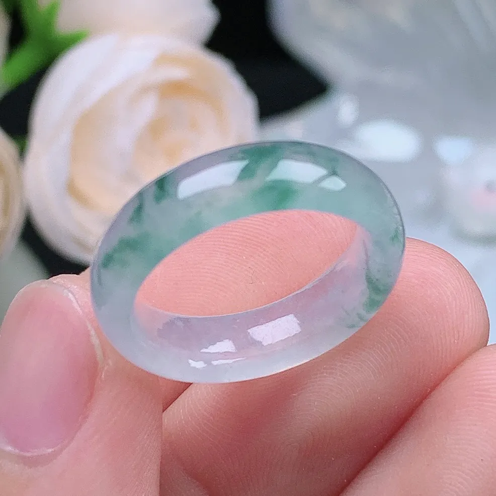 缅甸翡翠老坑冰种水润起胶飘花戒指玉指环  水润通透 尺寸：17.2-6.1-3.2mm 15号圈口3