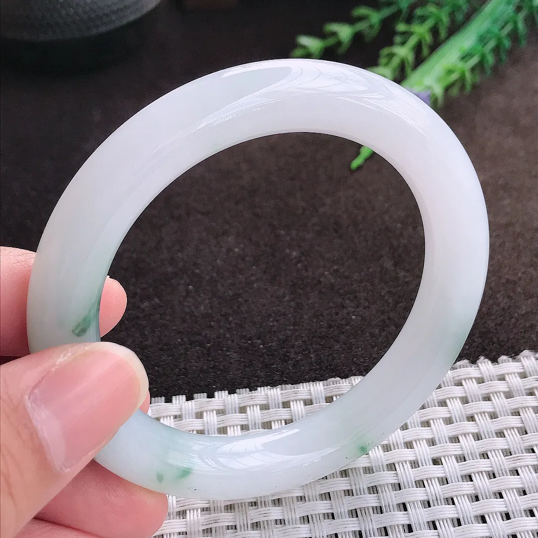 天然a货翡翠54.8/10.3/10老坑冰胶水灵飘花圆条手镯翡翠玉手镯
