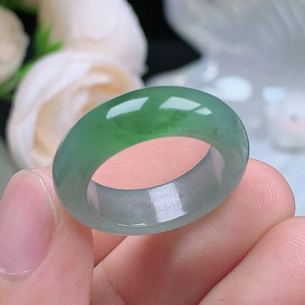缅甸翡翠老坑种翡翠水润起胶飘绿花戒指玉指环  水润通透 尺寸：17.1-6.6-3.8mm 14号圈口4S