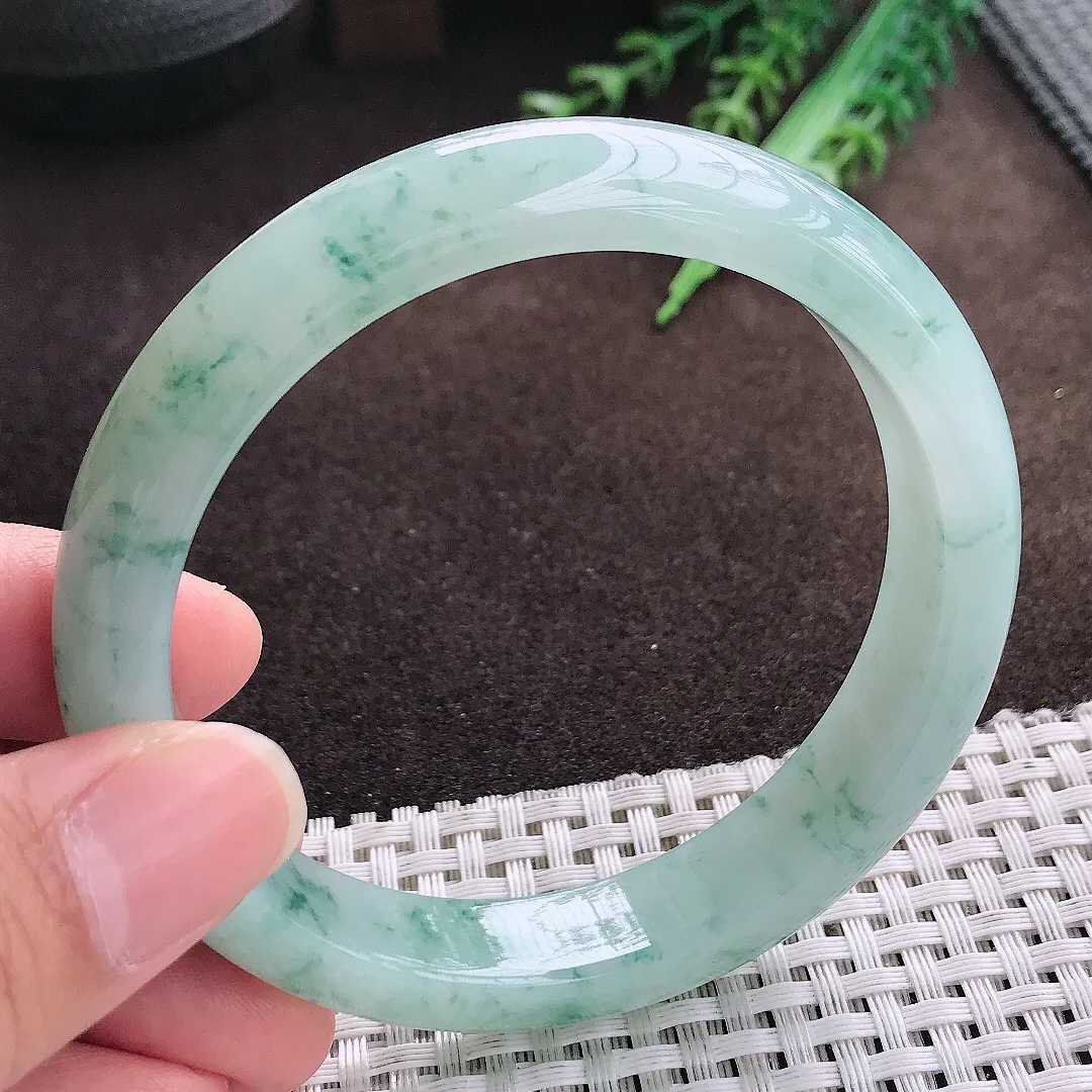 天然a货翡翠60.5/12.2/8大圈口老坑冰润起胶飘花手镯宽边翡翠玉手镯