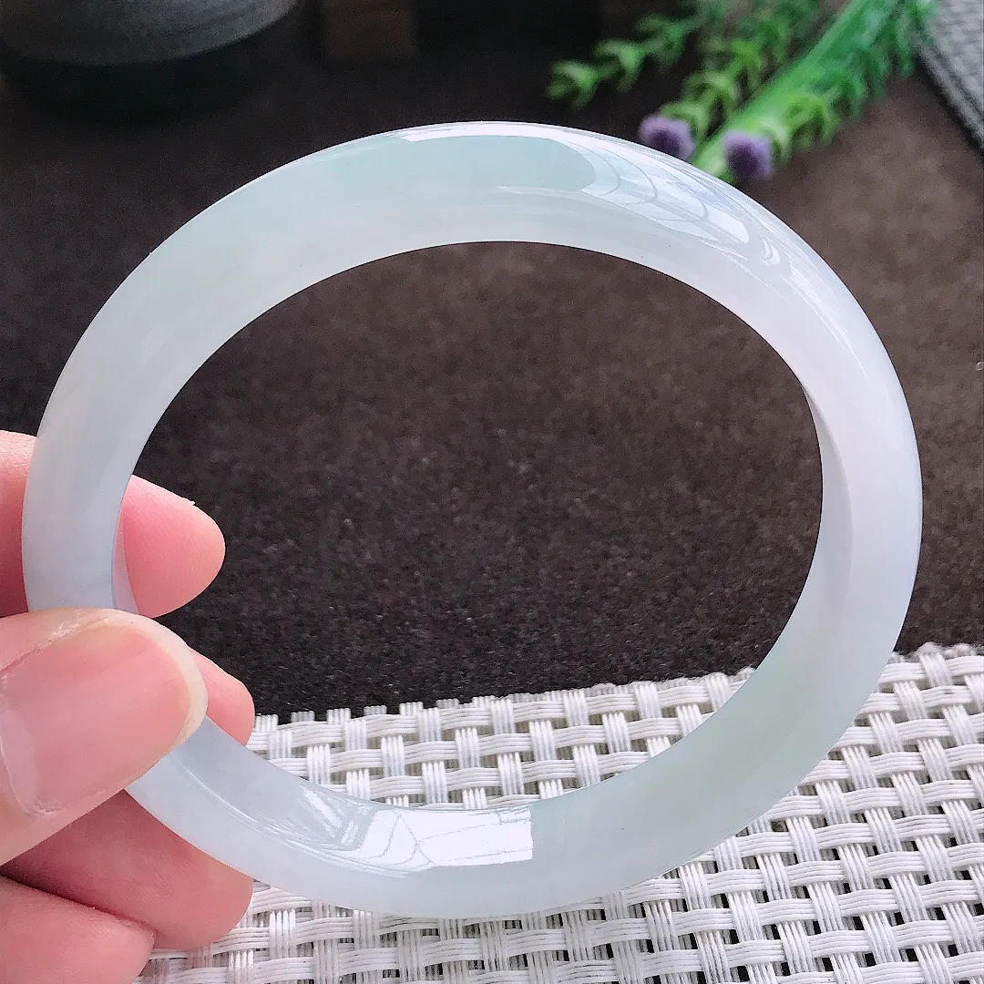 天然a货翡翠63/10.8/8老坑冰胶果冻月光彩大圈口手镯宽边翡翠玉手镯
