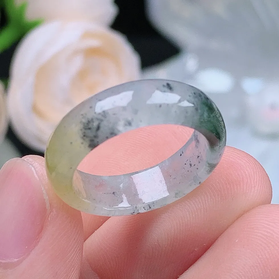缅甸翡翠老坑冰种多彩冰黄乌鸡戒指玉指环  水润通透 尺寸：17.2-6.2-3mm 14-15号圈口3S