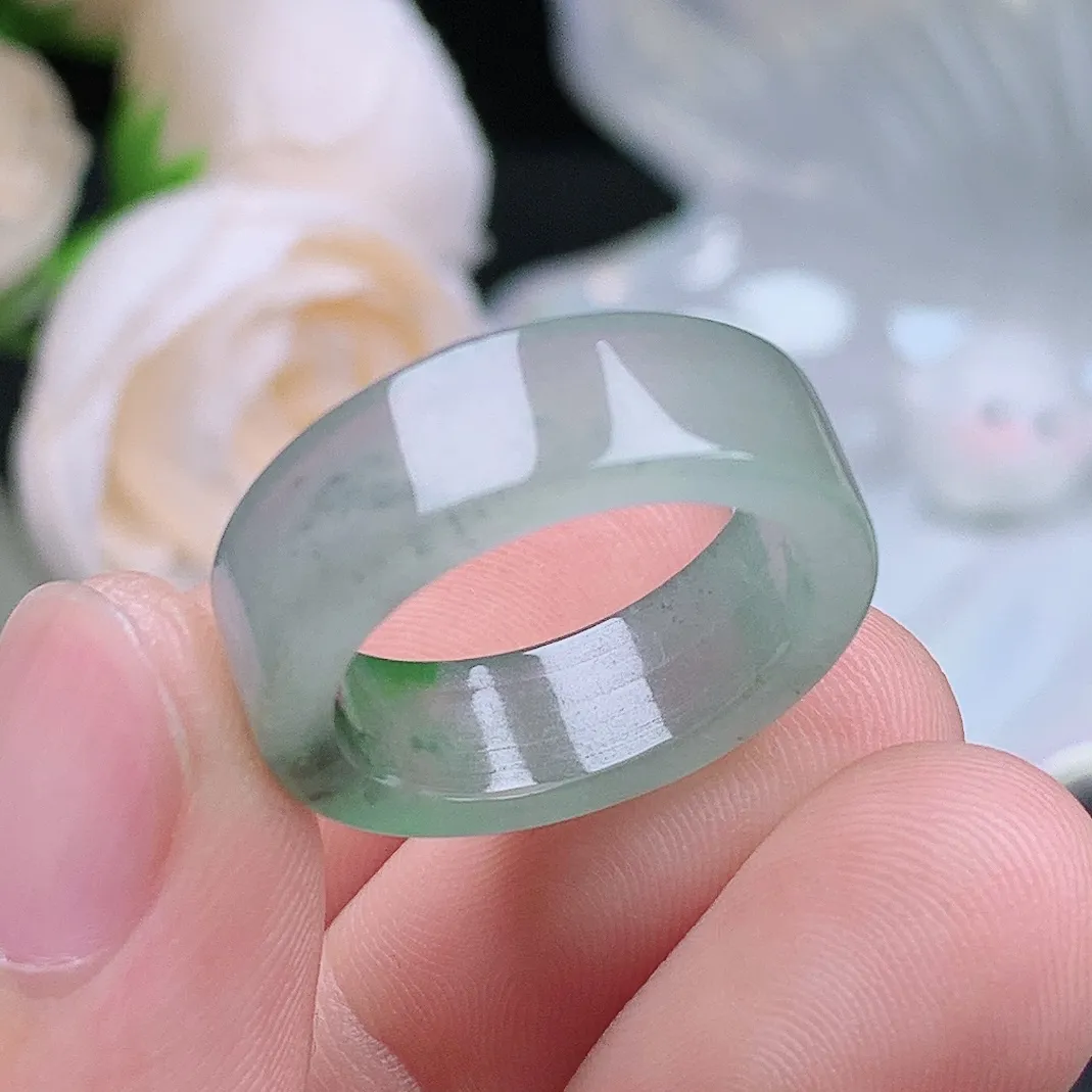 缅甸翡翠老坑冰种水润起胶飘绿方戒指玉指环  水润通透 尺寸：17.3-6.7-2.9mm 14-15号圈口3S