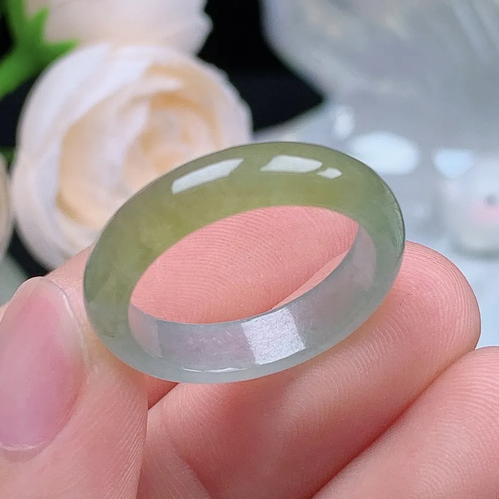 缅甸翡翠老坑种水润起胶半山水冰黄翡戒指玉指环  水润通透 尺寸：19-5.2-3mm 20号圈口3S