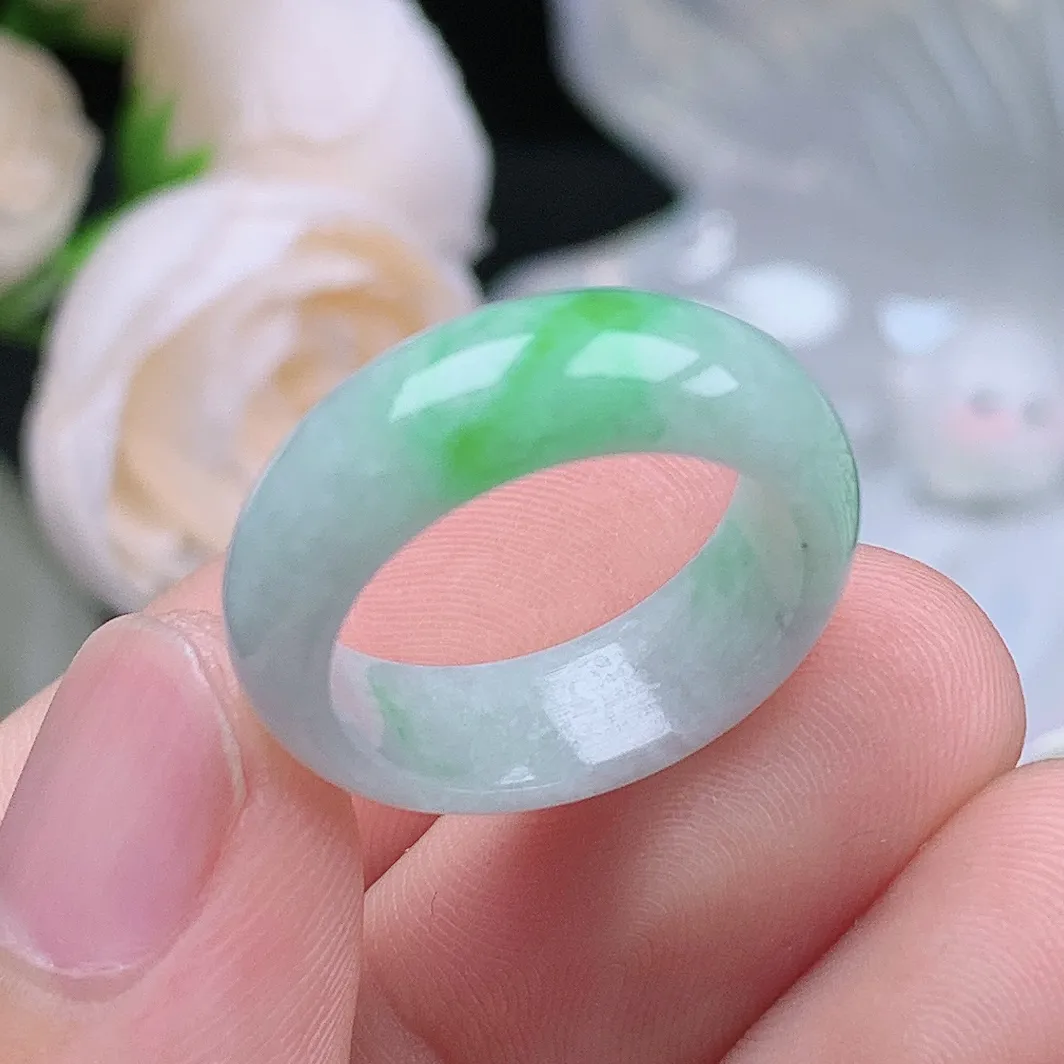 缅甸翡翠老坑种水润飘阳绿戒指玉指环  水润通透 尺寸：17.2-6.7-3.3mm 14-15号圈口3S