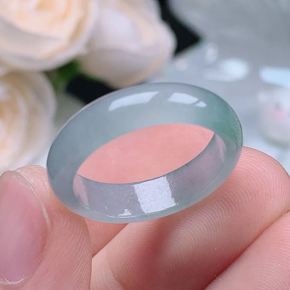 缅甸翡翠老坑种水润起胶飘花戒指玉指环  水润通透 尺寸：18.2-5.4-2.8mm 18号圈口3S