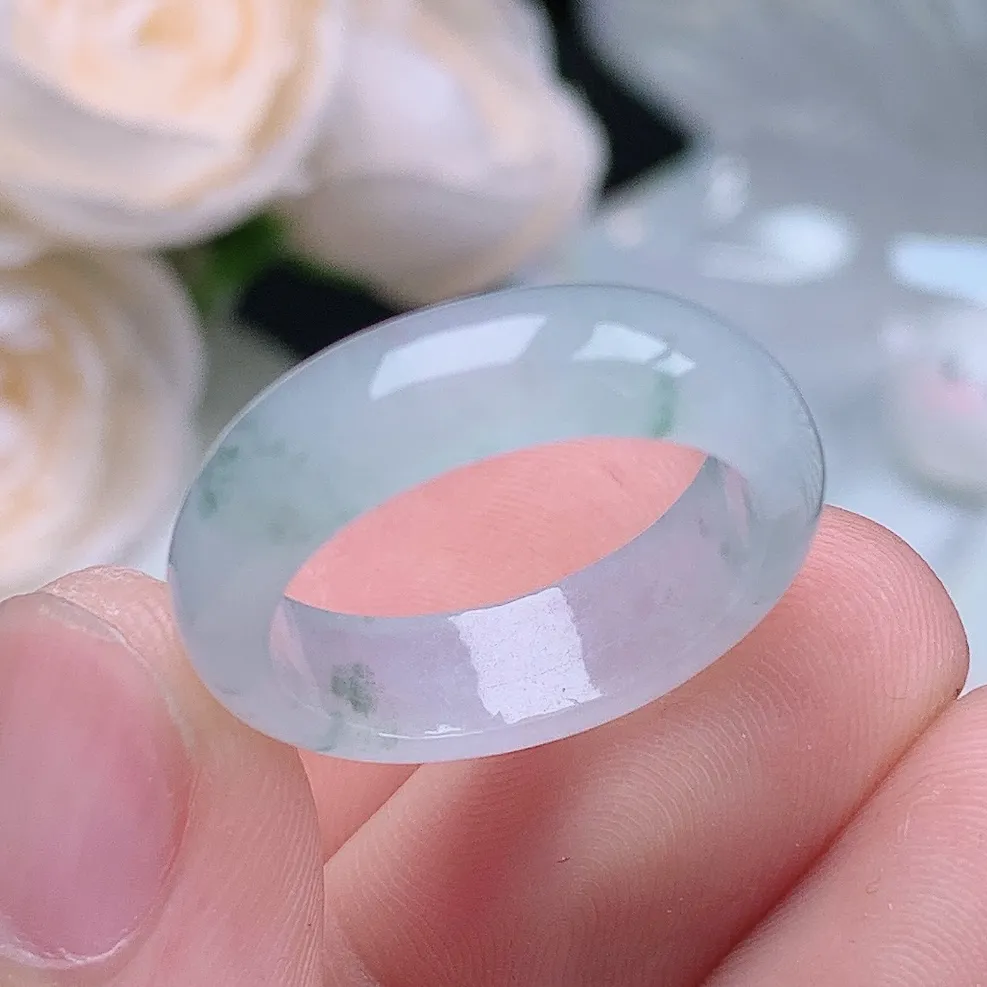 缅甸翡翠老坑种水润起胶飘花戒指玉指环  水润通透 尺寸：17.9-6-3.2mm 16号圈口3S