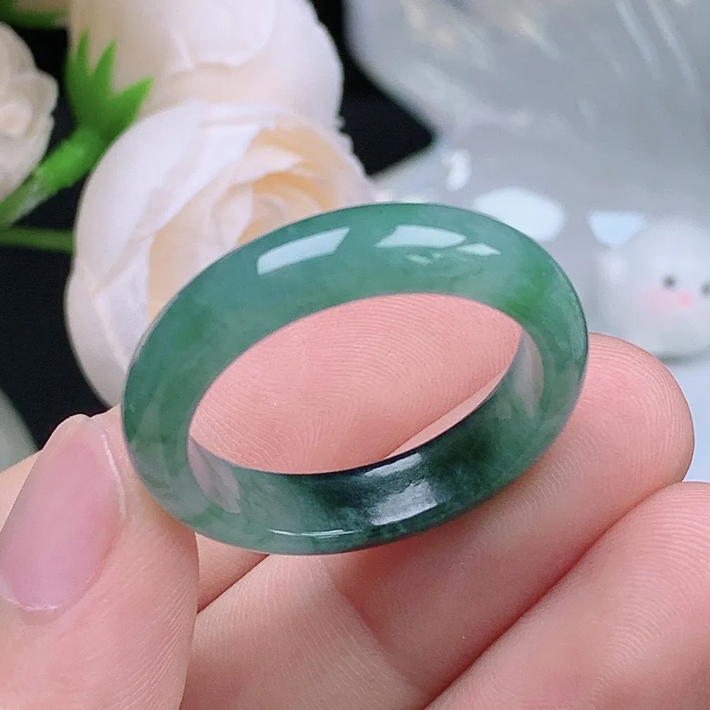 缅甸翡翠老坑种水润起胶飘花大圈口戒指玉指环  水润通透 尺寸：23.3-6.1-3.8mm 32号圈口3S