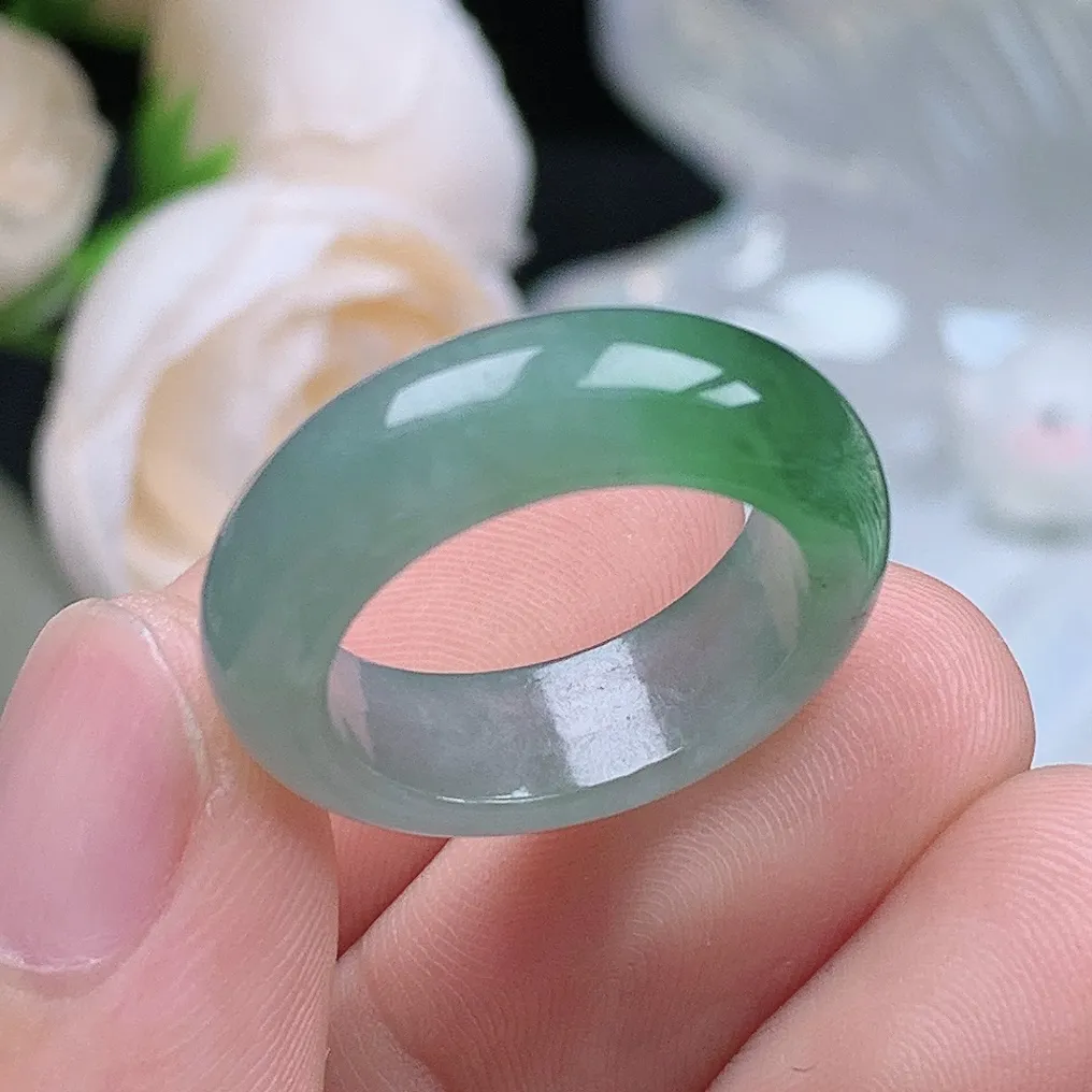 缅甸翡翠老坑种翡翠水润起胶飘绿花戒指玉指环  水润通透 尺寸：17.1-6.6-3.8mm 14号圈口4S