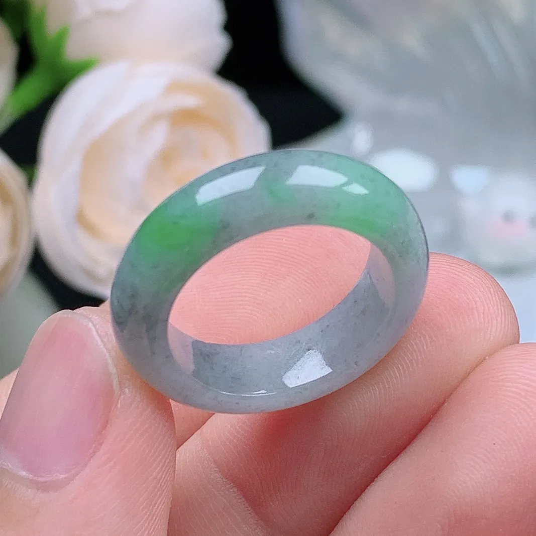 缅甸翡翠老坑种水润乌鸡飘绿戒指玉指环  水润通透 尺寸：17-6.2-3.9mm 14-15号圈口3