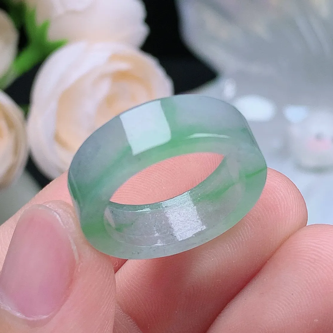 缅甸翡翠老坑冰种飘阳绿方戒戒指玉指环  水润通透 尺寸：17.1-6.8-2.9mm 14号圈口3S