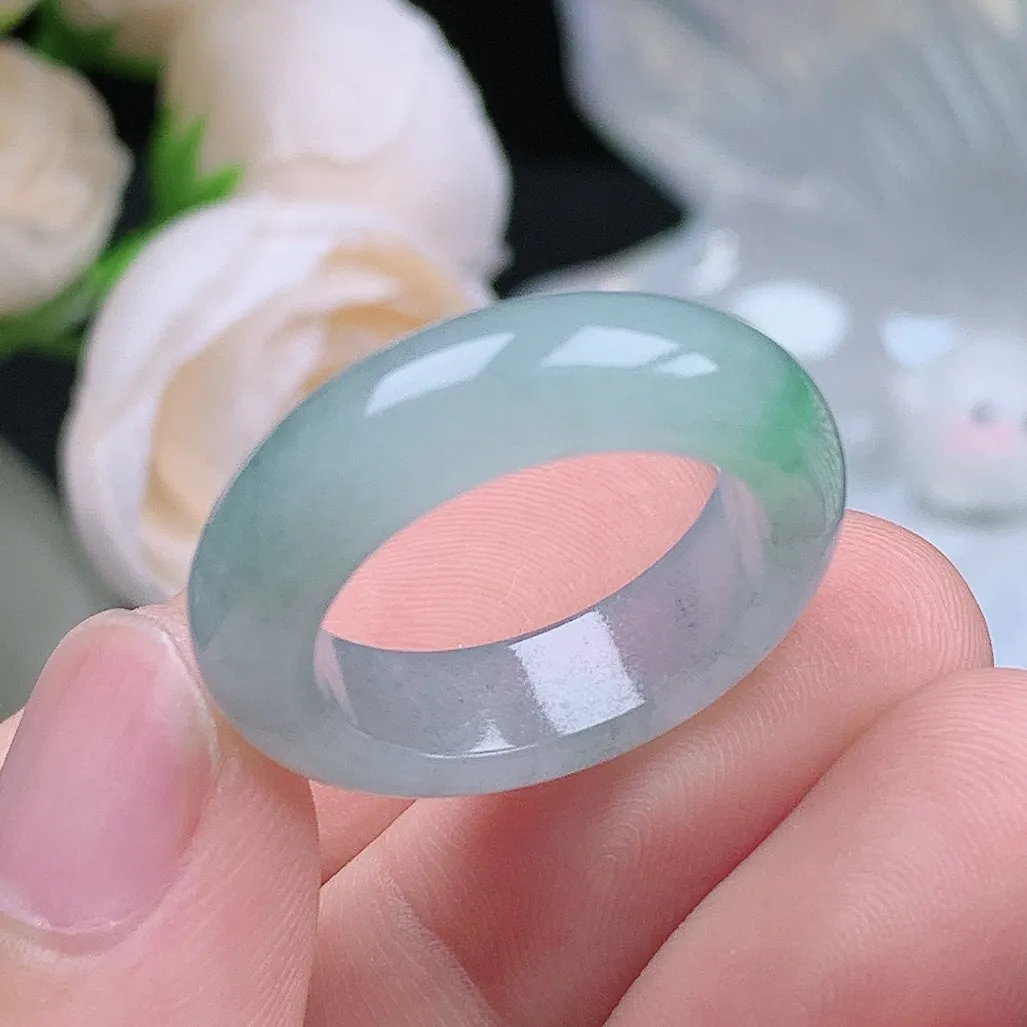 缅甸翡翠老坑种翡翠水润飘绿戒指玉指环  水润通透 尺寸：18.5-6.6-4.3mm 18号圈口4S