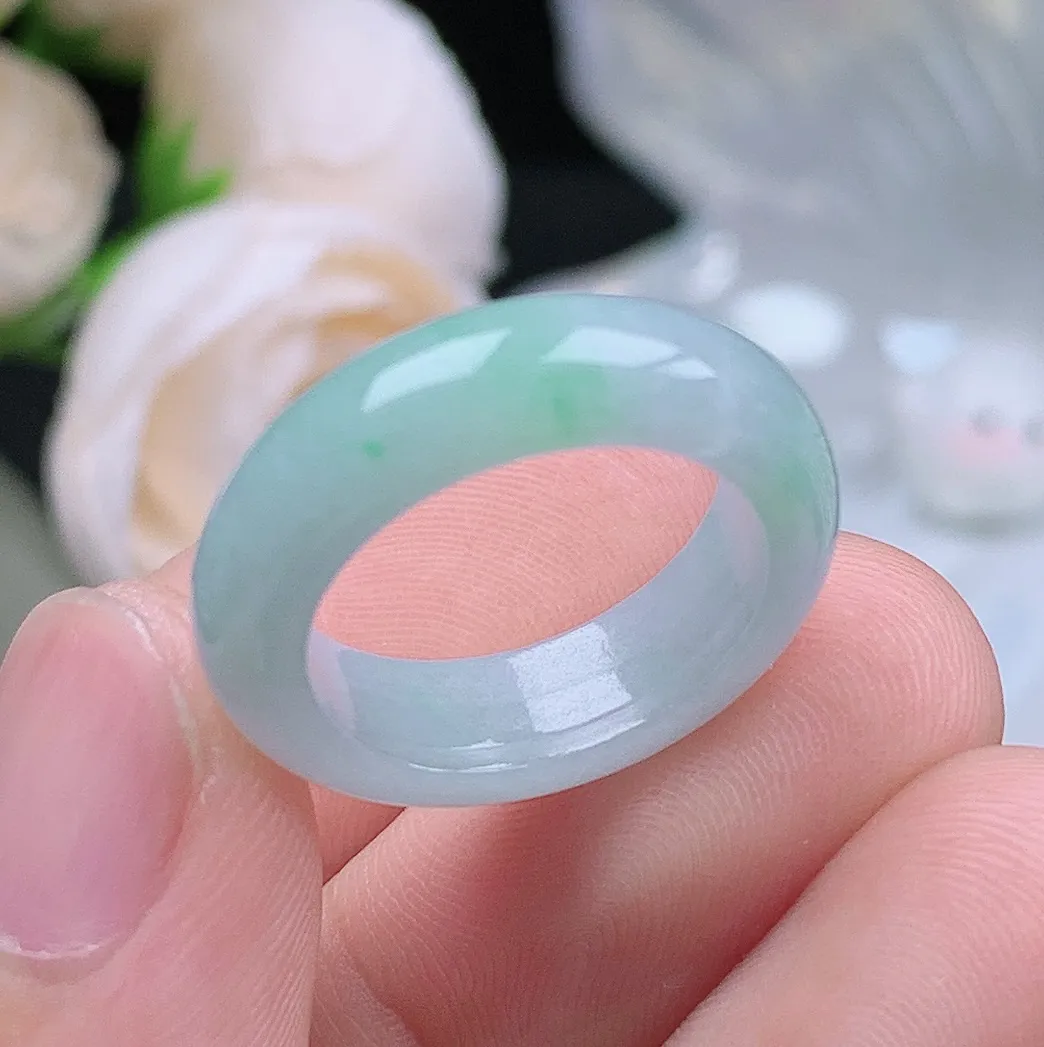 缅甸翡翠老坑种翡翠水润飘绿戒指玉指环  水润通透 尺寸：16.7-5.7-3.5mm 13号圈口4S