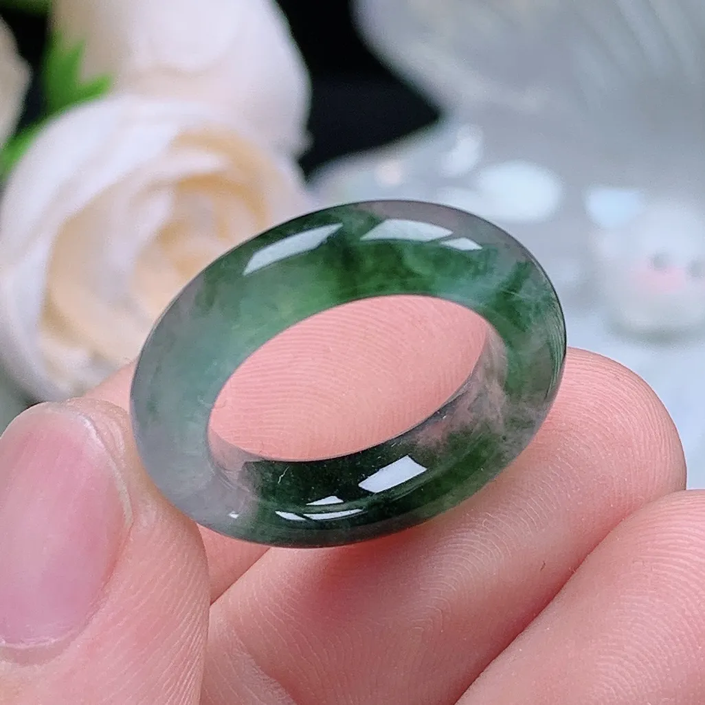 缅甸翡翠老坑冰种水润起胶飘花戒指玉指环  水润通透 尺寸：15.9-5.5-4.1mm 11号圈口3S