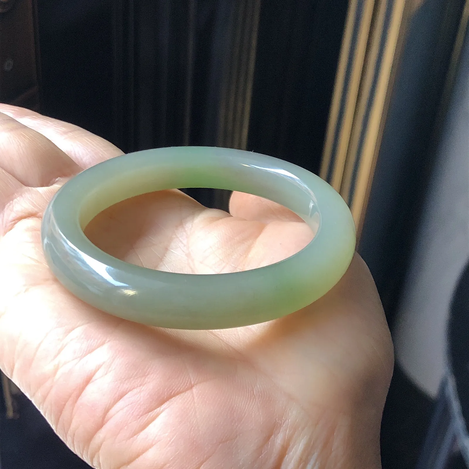 和田玉老坑翠青56手镯56圈口宽11.5重52.8克 三色手镯紫罗兰 无裂无杂 脂脂粉好玉质细腻油润 底色纯净 佩戴美丽动人t