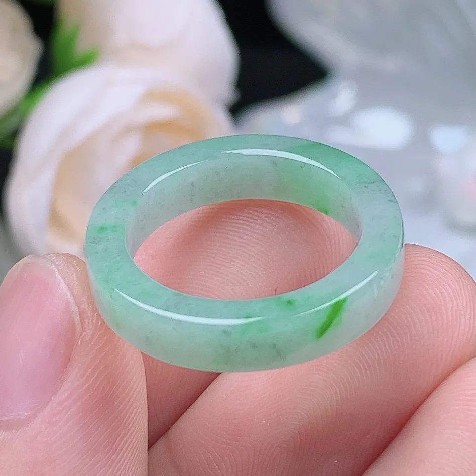 缅甸翡翠老坑种翡翠水润乌鸡飘绿方戒指玉指环  水润通透 尺寸：18.1-5-3.1mm 17号圈口4S