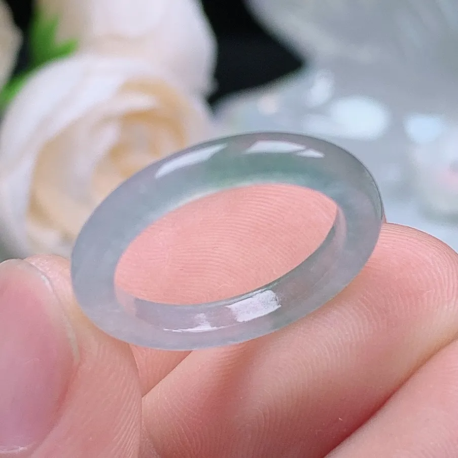 缅甸翡翠老坑冰种翡翠水润起胶细条晴底半山水戒指玉指环  水润通透 尺寸：16.5-3.2-2.9mm 12-13号圈口4S