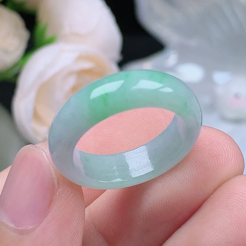 缅甸翡翠老坑种翡翠水润飘绿戒指玉指环  水润通透 尺寸：17.8-6.2-3.3mm 16号圈口4S