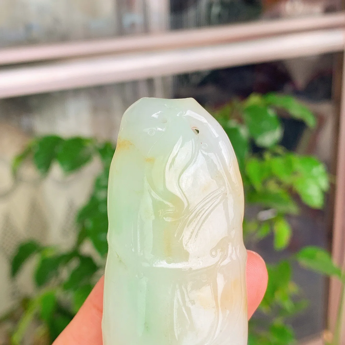 和田玉俄料翠青节节高升挂件。尺寸69/31/19重79克。玉质细腻油润。手推出油。佩戴高端典雅。lt251112