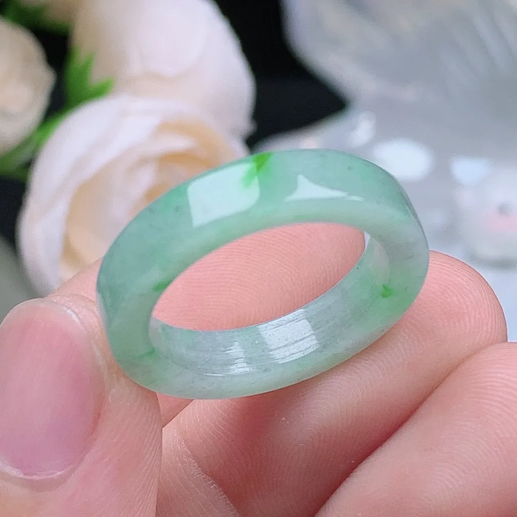 缅甸翡翠老坑种翡翠水润乌鸡飘绿方戒指玉指环  水润通透 尺寸：18.1-5-3.1mm 17号圈口4S