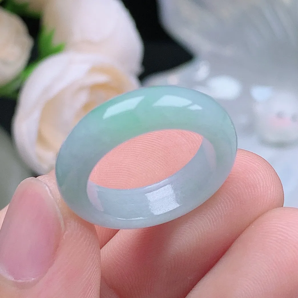 缅甸翡翠老坑种翡翠水润飘绿戒指玉指环  水润通透 尺寸：16.7-5.7-3.5mm 13号圈口4S