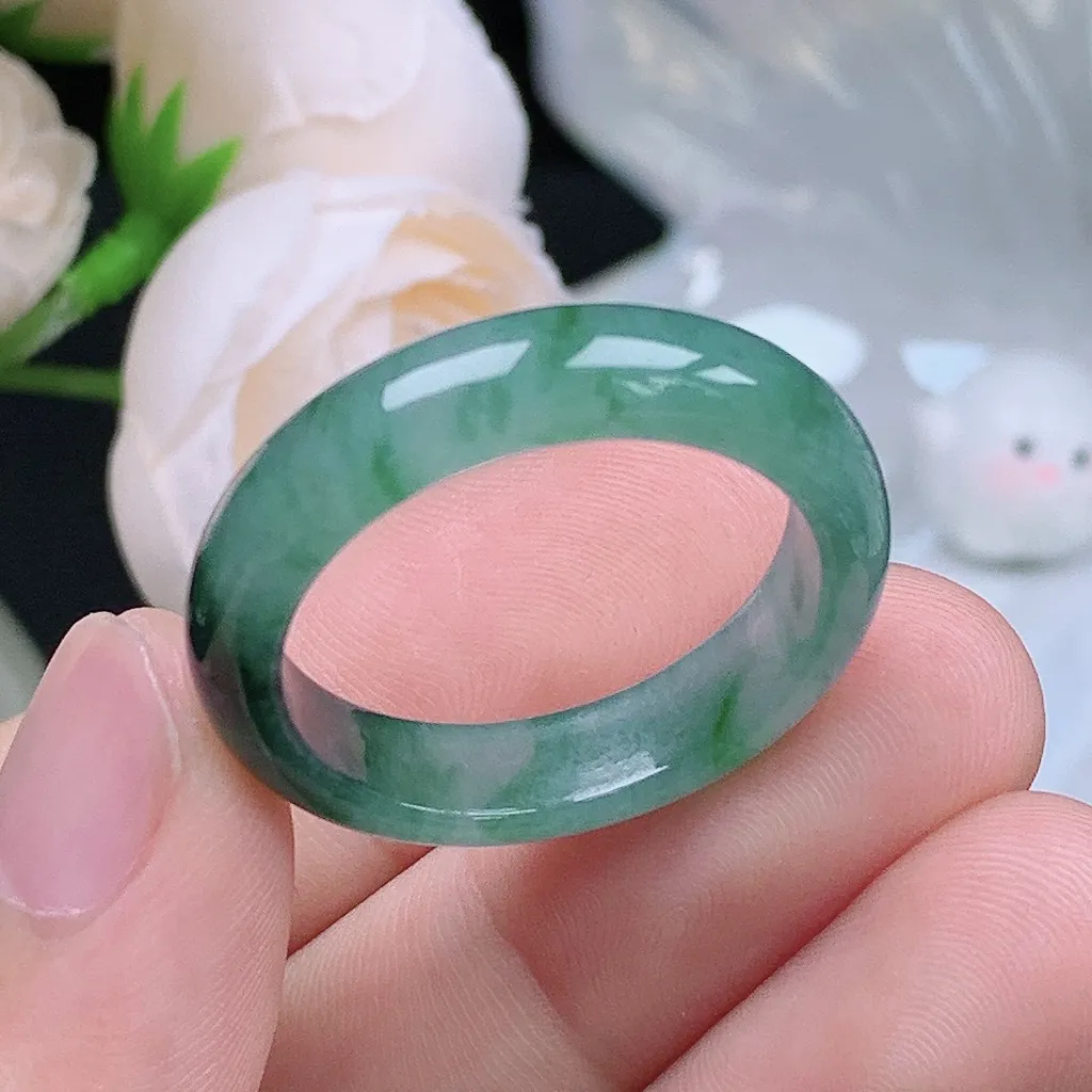 缅甸翡翠老坑种水润起胶飘花大圈口戒指玉指环  水润通透 尺寸：23.3-6.1-3.8mm 32号圈口3S