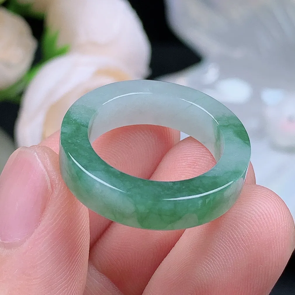 缅甸翡翠老坑种翡翠水润起胶半山水飘花方戒指玉指环  水润通透 尺寸：18.1-5.6-3.8mm 17号圈口4S