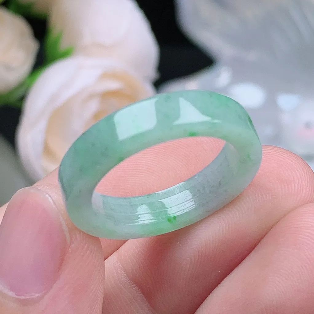 缅甸翡翠老坑种翡翠水润乌鸡飘绿方戒指玉指环  水润通透 尺寸：18.1-5-3.1mm 17号圈口4S