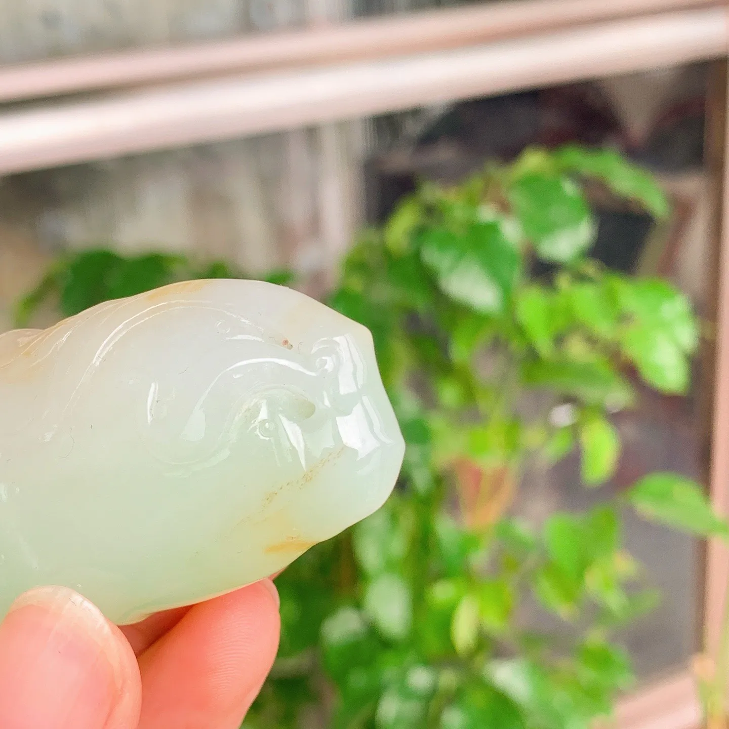 和田玉俄料翠青节节高升挂件。尺寸69/31/19重79克。玉质细腻油润。手推出油。佩戴高端典雅。lt251112