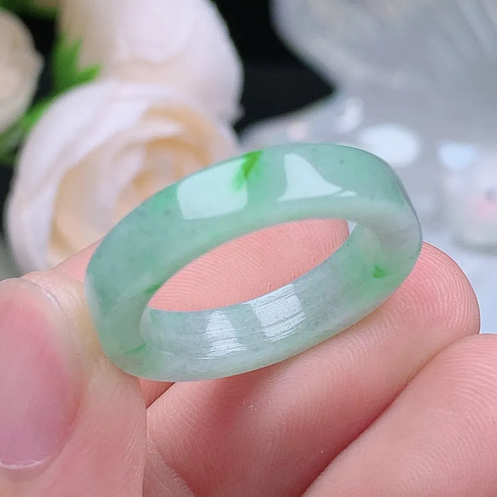 缅甸翡翠老坑种翡翠水润乌鸡飘绿方戒指玉指环  水润通透 尺寸：18.1-5-3.1mm 17号圈口4S