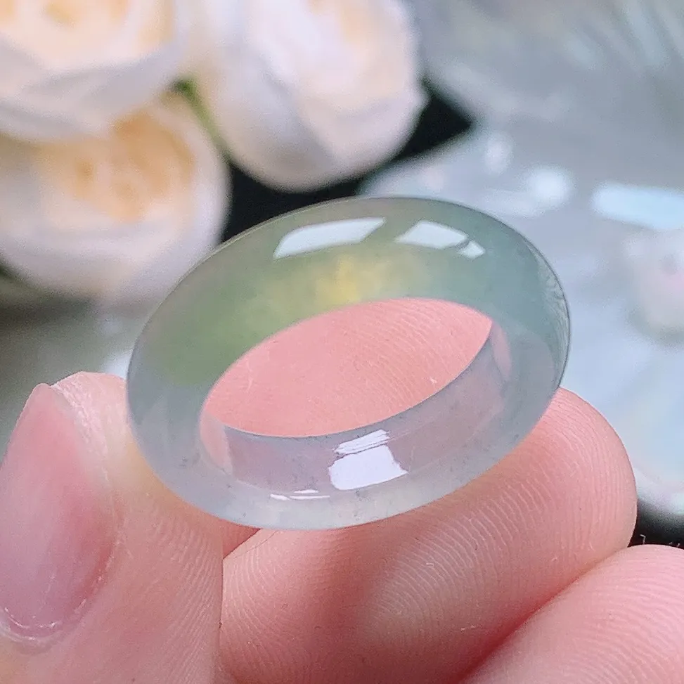 缅甸老坑冰种翡翠起胶冰黄飘乌鸡翡戒指玉指环  水润通透 尺寸：16.8-5.6-3.7mm 13号圈