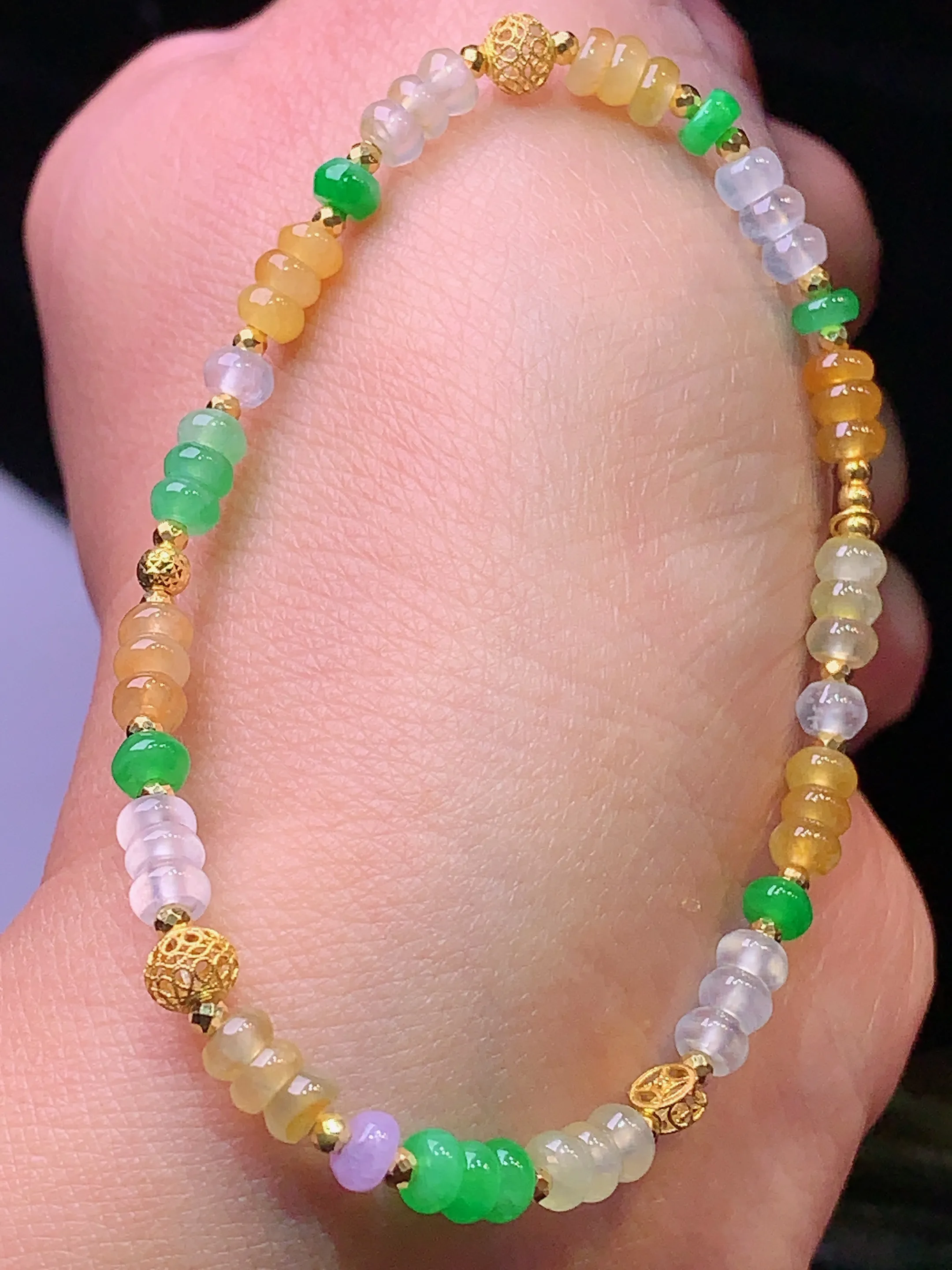 18k金钻镶嵌算盘珠三彩手链 玉质细腻 色泽清新艳丽 整体尺寸3.8*2.8