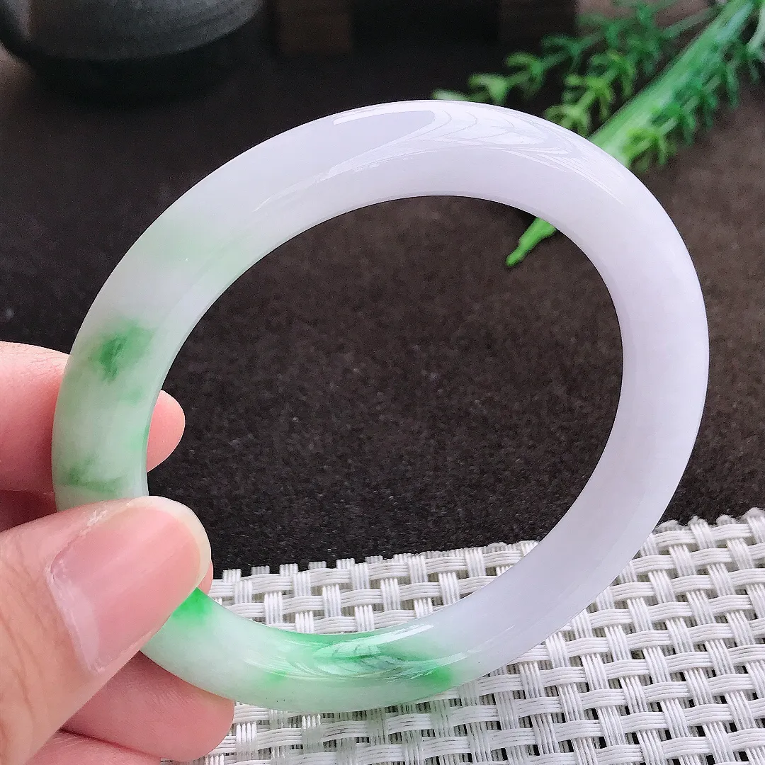天然a货翡翠58.8/10/9.6老坑温润飘阳绿大圈口圆条手镯翡翠玉手镯