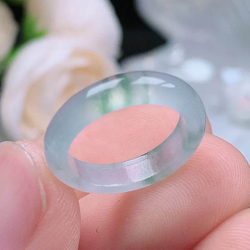 缅甸翡翠老坑冰种翡翠水润起胶飘花戒指玉指环  水润通透 尺寸：14.2-3.9-2.7mm 6号圈口4S