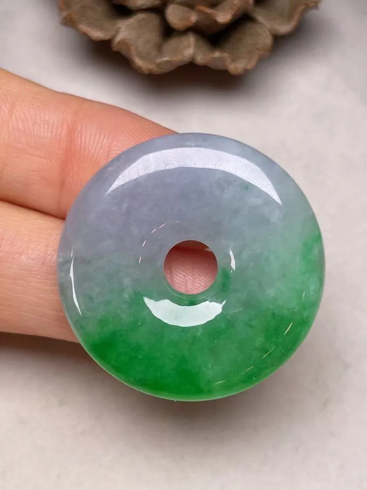 冰糯种飘绿【平安扣】吊坠，种水好，玉质细腻 ，卖相好