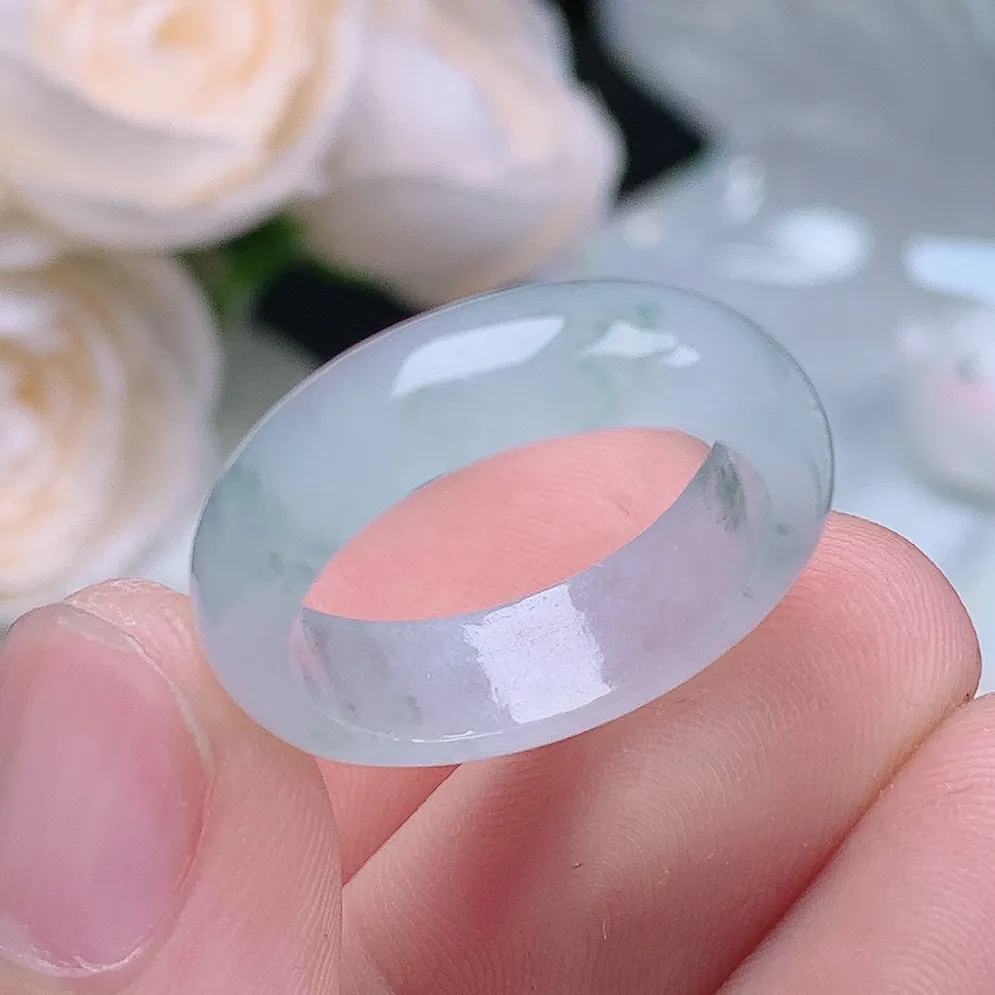 缅甸翡翠老坑种水润起胶飘花戒指玉指环  水润通透 尺寸：17.9-6-3.2mm 16号圈口3S