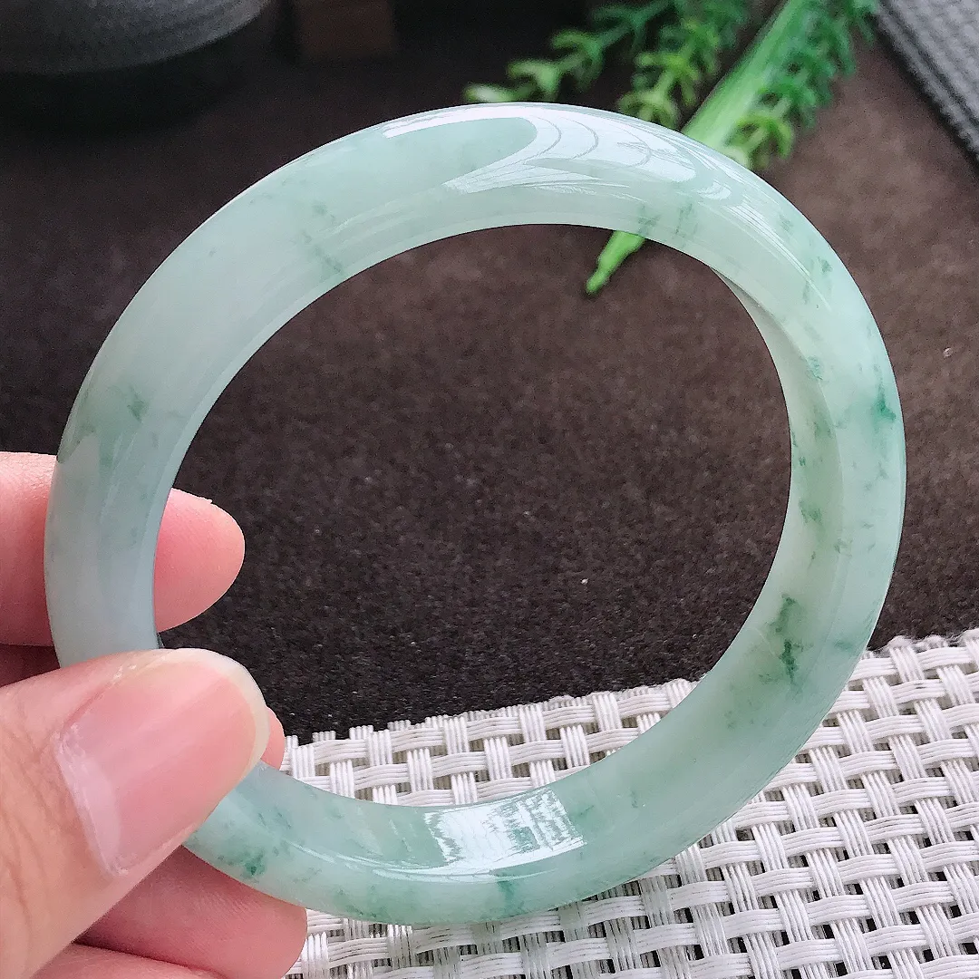 天然a货翡翠60.5/12.2/8大圈口老坑冰润起胶飘花手镯宽边翡翠玉手镯