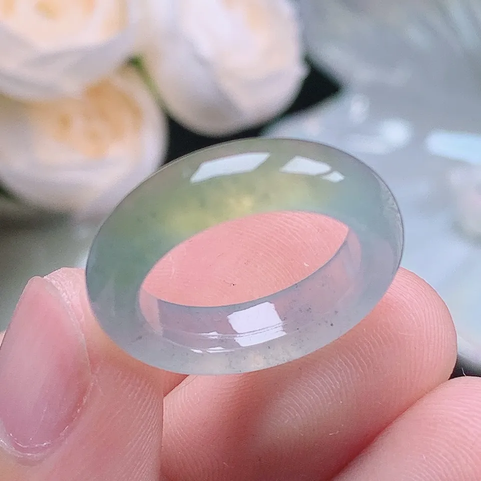 缅甸老坑冰种翡翠起胶冰黄飘乌鸡翡戒指玉指环  水润通透 尺寸：16.8-5.6-3.7mm 13号圈口4S