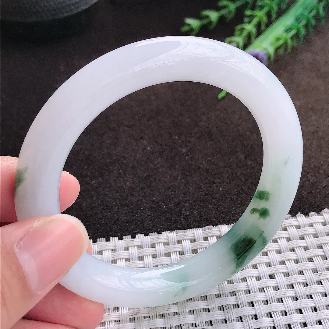 天然a货翡翠54.8/10.3/10老坑冰胶水灵飘花圆条手镯翡翠玉手镯