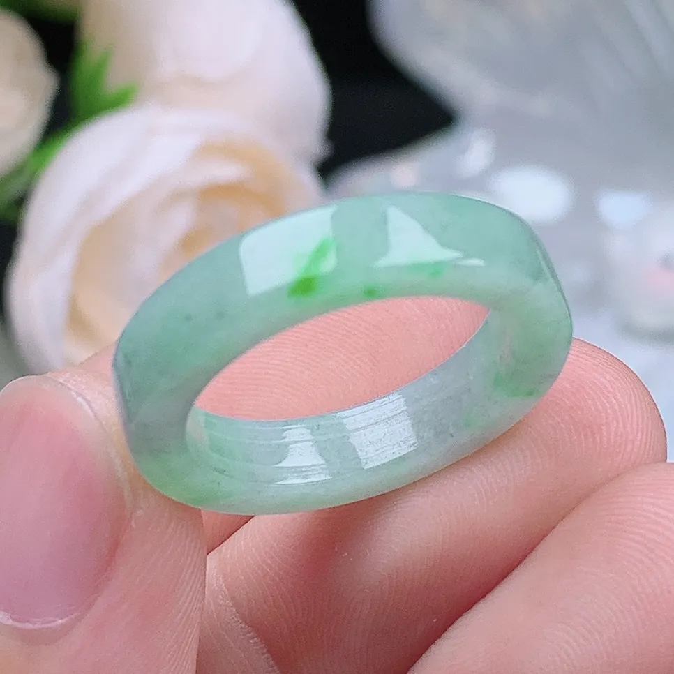 缅甸翡翠老坑种翡翠水润乌鸡飘绿方戒指玉指环  水润通透 尺寸：18.1-5-3.1mm 17号圈口4S