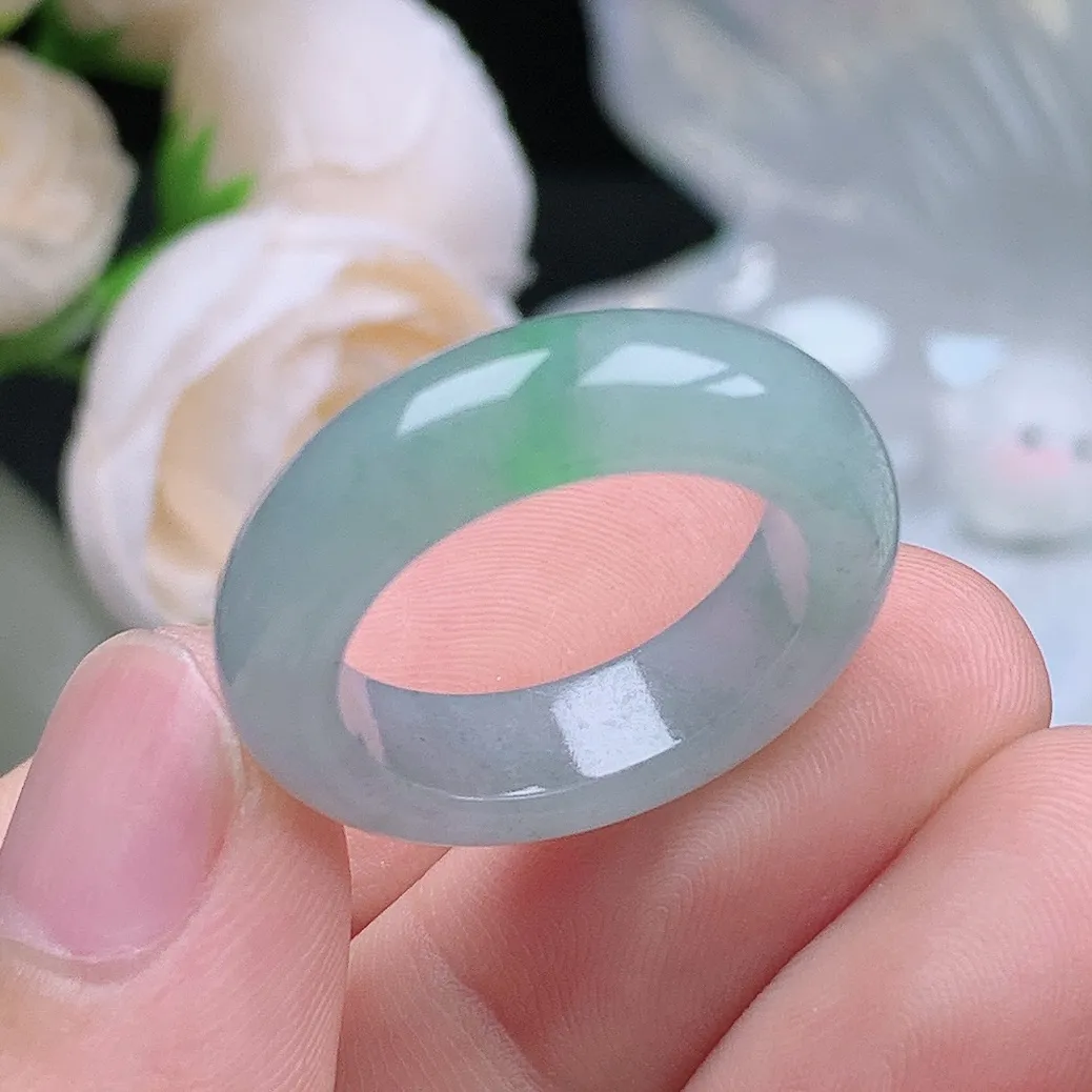 缅甸翡翠老坑种翡翠水润飘绿戒指玉指环  水润通透 尺寸：18.5-6.6-4.3mm 18号圈口4S