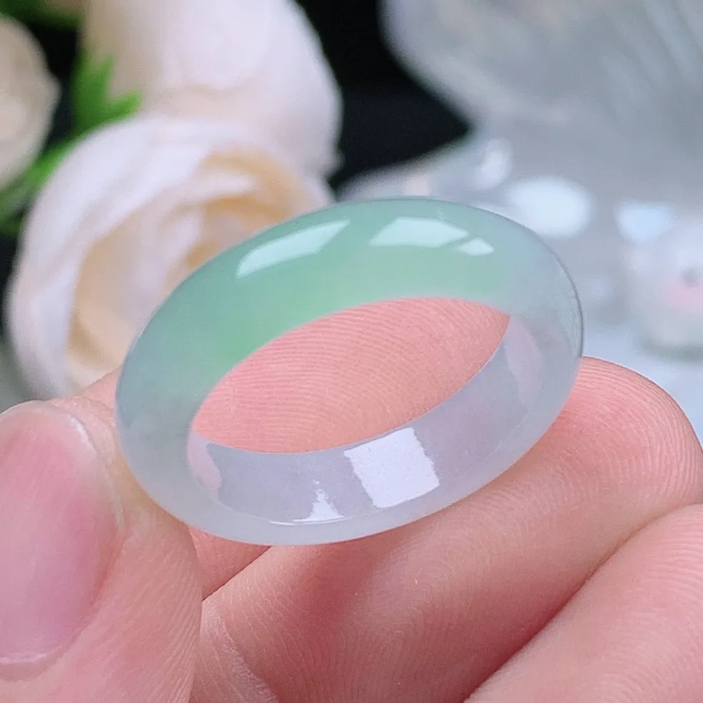 缅甸翡翠老坑种翡翠水润起胶飘绿戒指玉指环  水润通透 尺寸：18.1-5.3-3.1mm 17-18