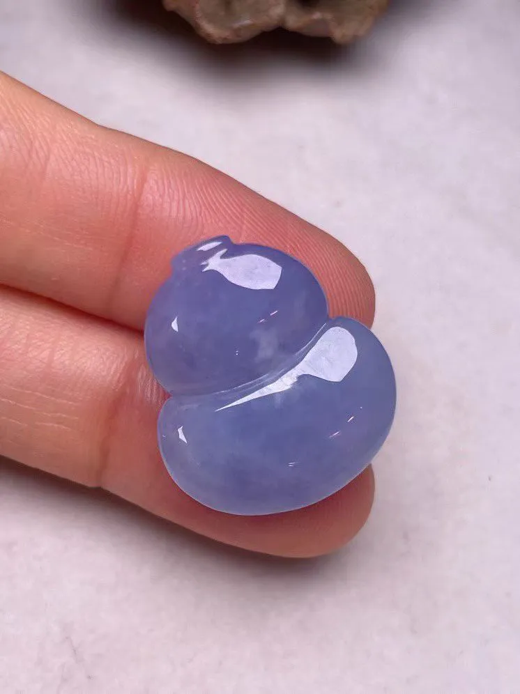 冰糯种紫罗兰【葫芦】吊坠，种水好，玉质细腻 ，卖相好