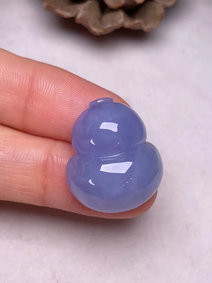 冰糯种紫罗兰【葫芦】吊坠，种水好，玉质细腻 ，卖相好