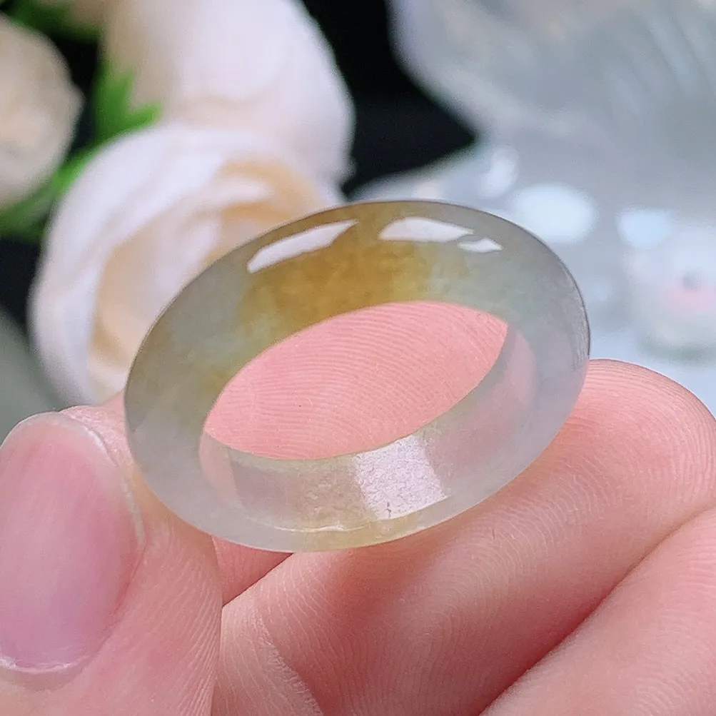 缅甸翡翠老坑冰种翡翠水润起胶冰黄翡戒指玉指环  水润通透 尺寸：17.5-5.4-3.7mm 15号