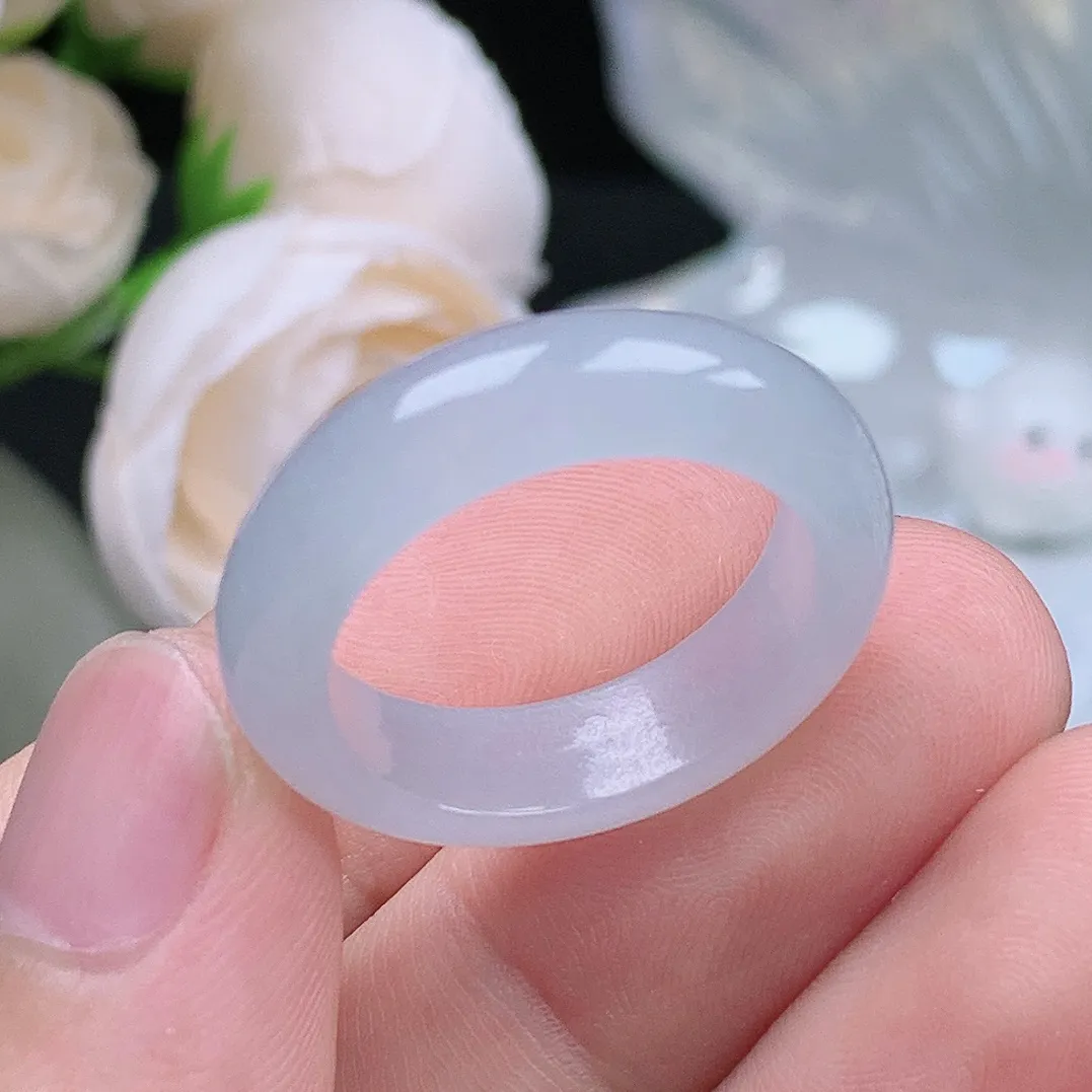 缅甸翡翠老坑种翡翠水润起胶白月光戒指玉指环  水润通透 尺寸：19.6-6.2-3.9mm 21-22号圈口4S