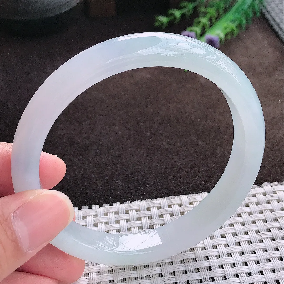 天然a货翡翠63/10.8/8老坑冰胶果冻月光彩大圈口手镯宽边翡翠玉手镯