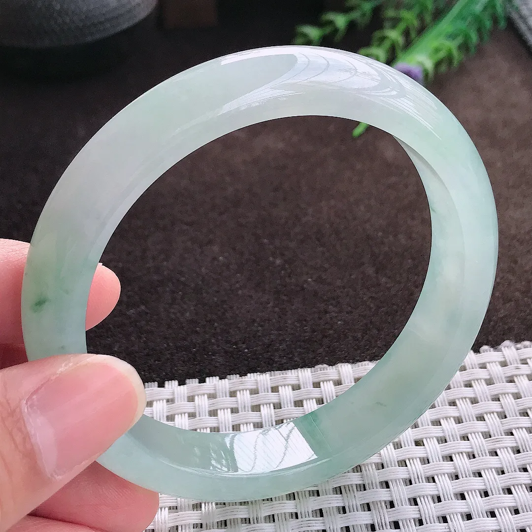 天然a货翡翠61.5/13/8.3老坑冰透果冻胶冰飘花手镯宽边翡翠玉手镯